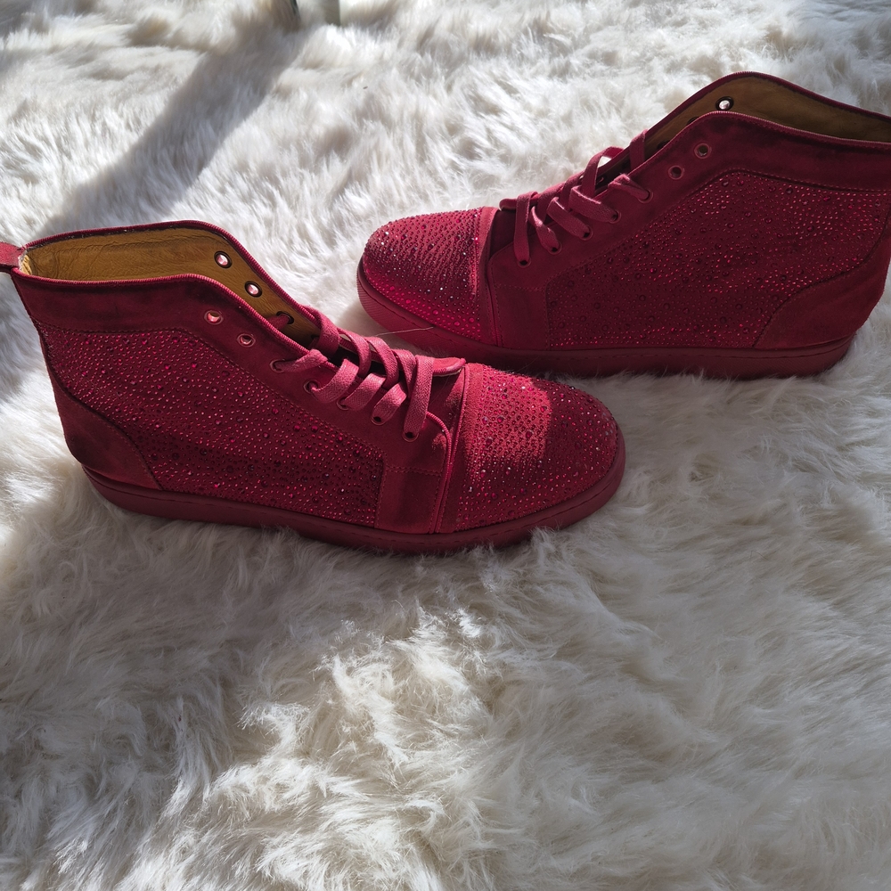 Elegant Red High-Top Men's Sneakers